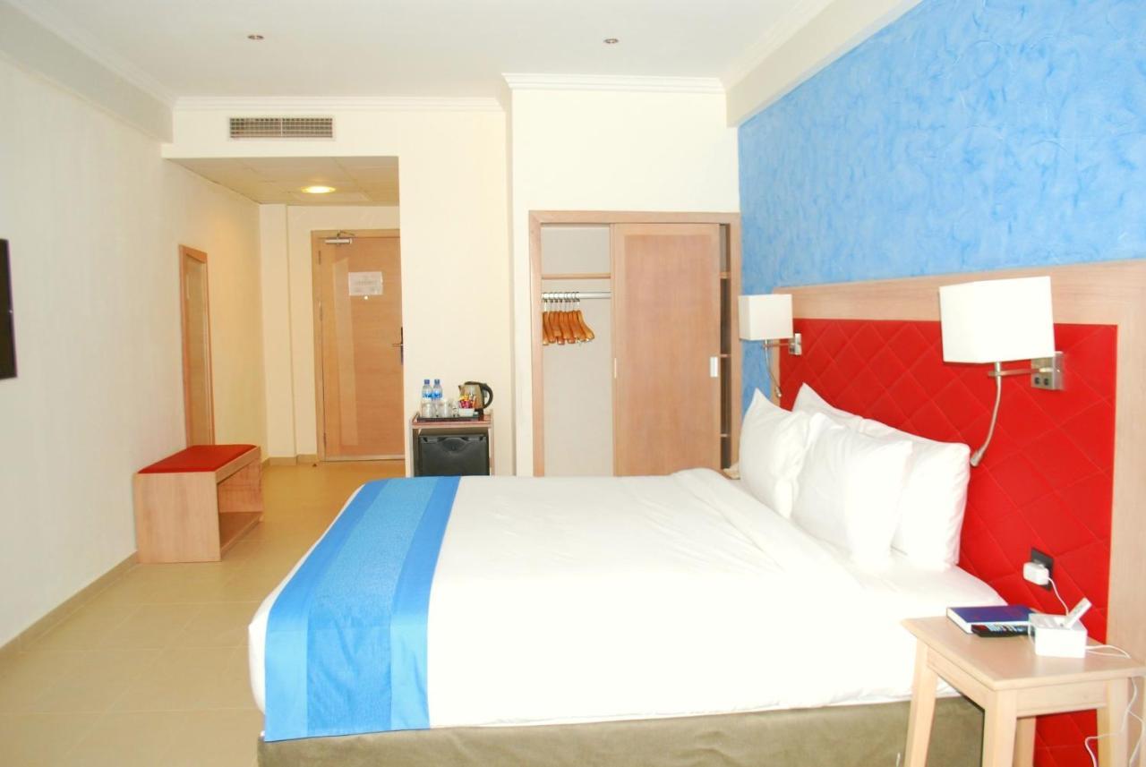 Best Western Plus Serene Atlantic Hotel Sekondi-Takoradi Bagian luar foto