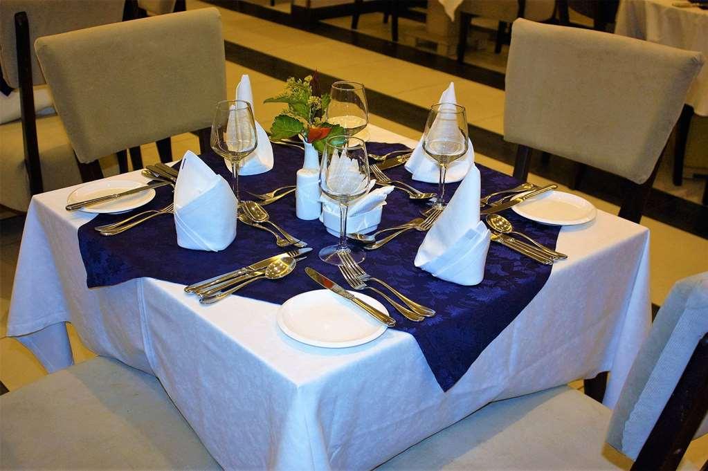 Best Western Plus Serene Atlantic Hotel Sekondi-Takoradi Restoran foto