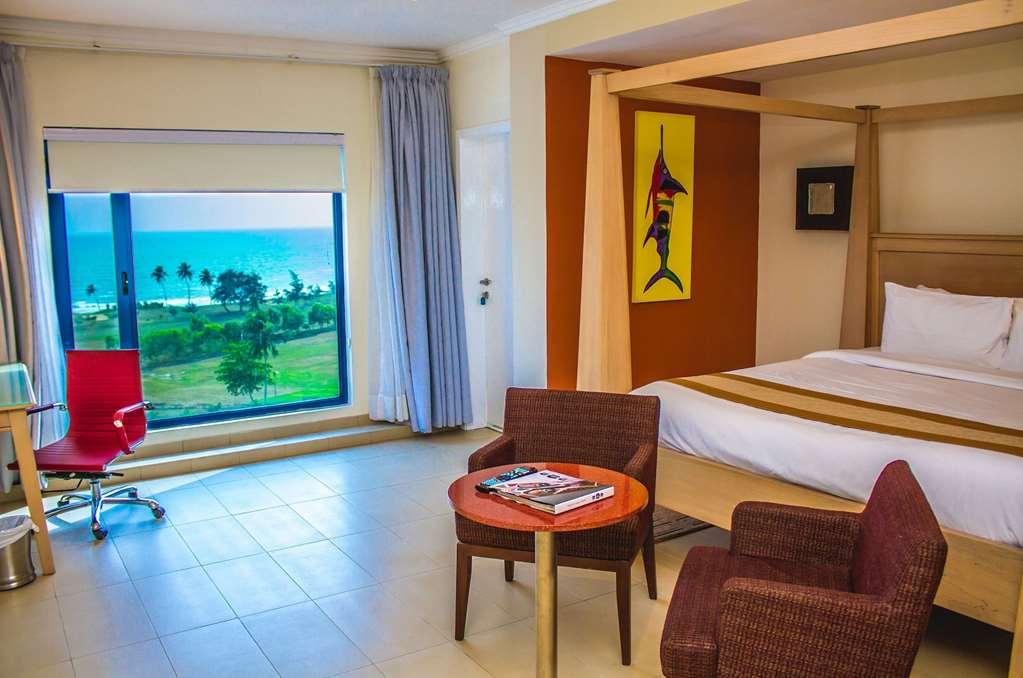 Best Western Plus Serene Atlantic Hotel Sekondi-Takoradi Ruang foto