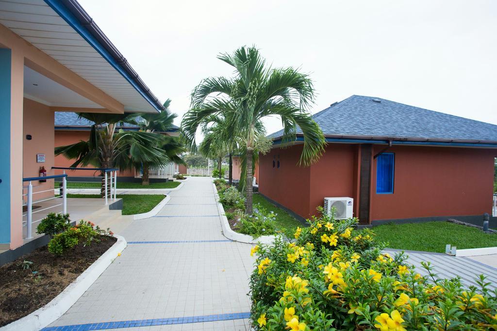 Best Western Plus Serene Atlantic Hotel Sekondi-Takoradi Bagian luar foto